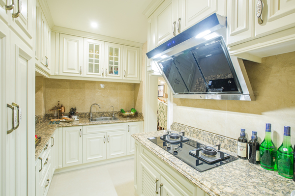 央城八號(hào)廚房實(shí)景拍攝_副本.jpg 央城八號(hào)廚房實(shí)景拍攝_副本.jpg