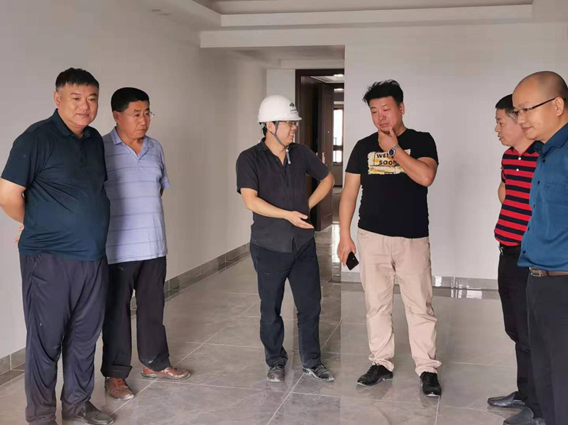 9.南山總公司對(duì)裝飾公司進(jìn)行考察.png 9.南山總公司對(duì)裝飾公司進(jìn)行考察.png