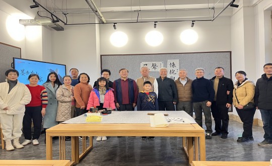 2.“墨香南山·師承名家”書法私享課學員與孟繁禧先生合影留念_副本.jpg 2.“墨香南山·師承名家”書法私享課學員與孟繁禧先生合影留念_副本.jpg