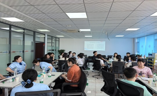 17.藥業(yè)公司“文化理念學(xué)習(xí)暨藥業(yè)新文化框架制定會議”現(xiàn)場_副本.jpg 17.藥業(yè)公司“文化理念學(xué)習(xí)暨藥業(yè)新文化框架制定會議”現(xiàn)場_副本.jpg