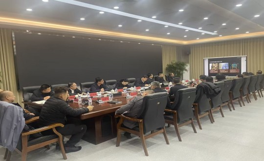 5.酒店公司參加樺甸市黃金閣酒店項(xiàng)目規(guī)劃設(shè)計(jì)調(diào)度會(huì)議_副本.jpg 5.酒店公司參加樺甸市黃金閣酒店項(xiàng)目規(guī)劃設(shè)計(jì)調(diào)度會(huì)議_副本.jpg